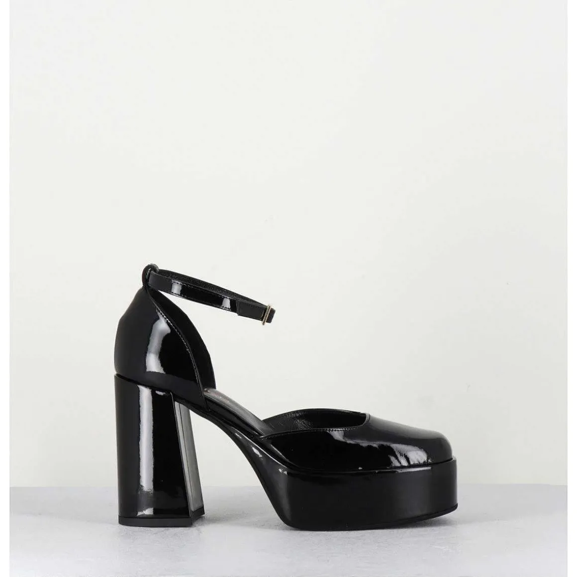 Babies A Plateforme En Cuir Vernis Noir - Square Nero