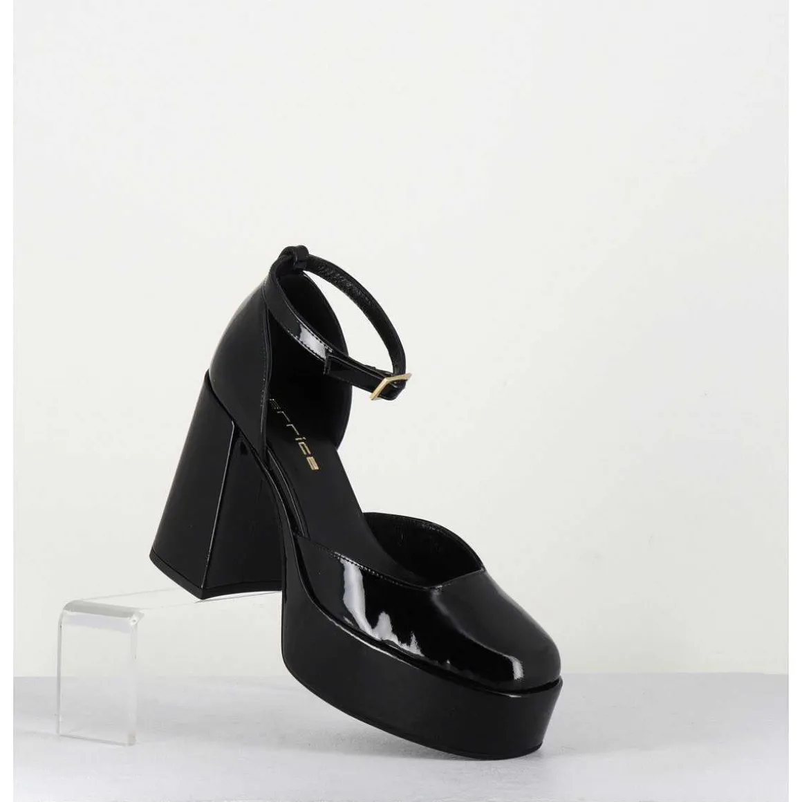Babies A Plateforme En Cuir Vernis Noir - Square Nero
