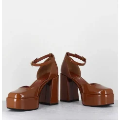 Babies A Plateforme En Cuir Vernis Caramel - Square Cuoio