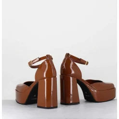 Babies A Plateforme En Cuir Vernis Caramel - Square Cuoio