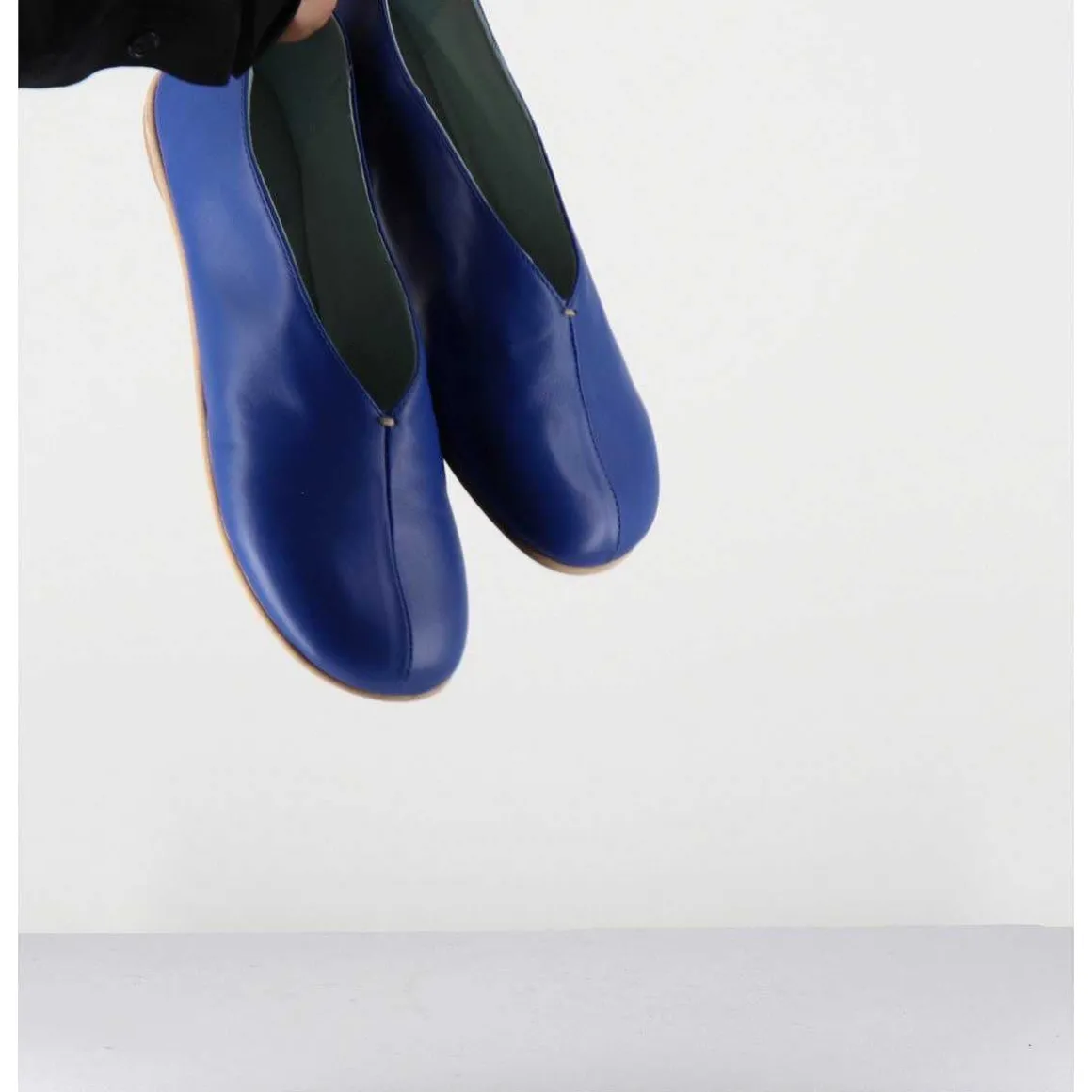 Ballerines Minimalistes En Cuir Souple Bleu - Lester Cherie Blue