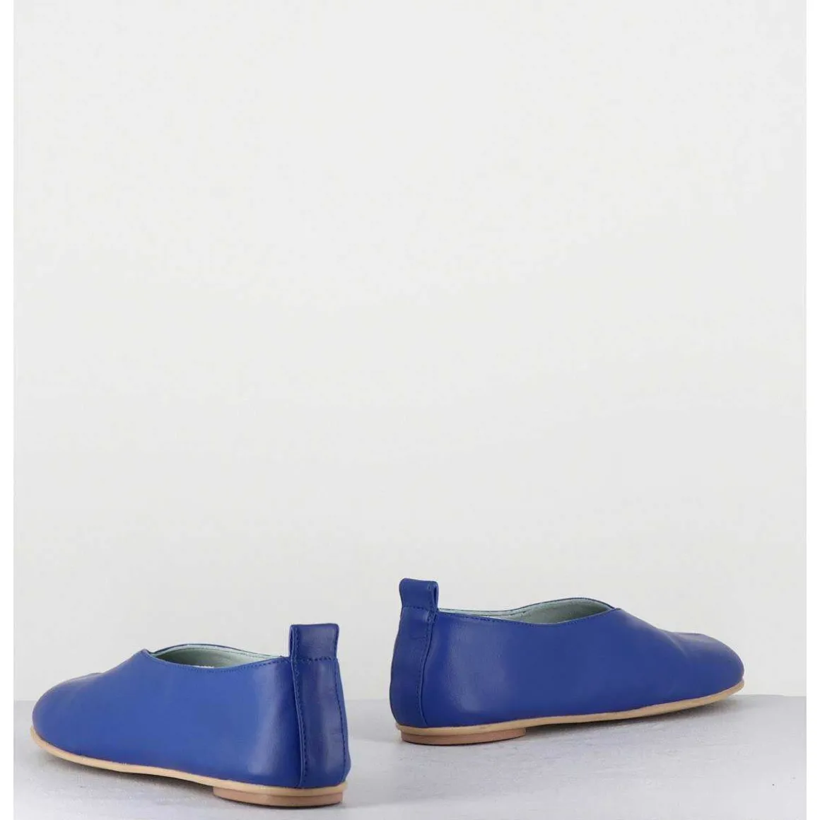 Ballerines Minimalistes En Cuir Souple Bleu - Lester Cherie Blue