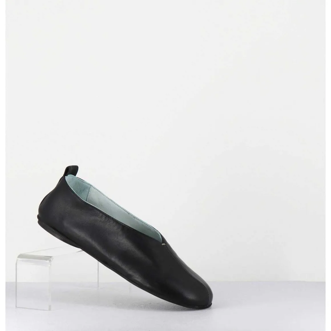 Ballerines Minimalistes En Cuir Souple Noir - Lester Cherie Nero