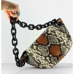 Bend Bag Snake