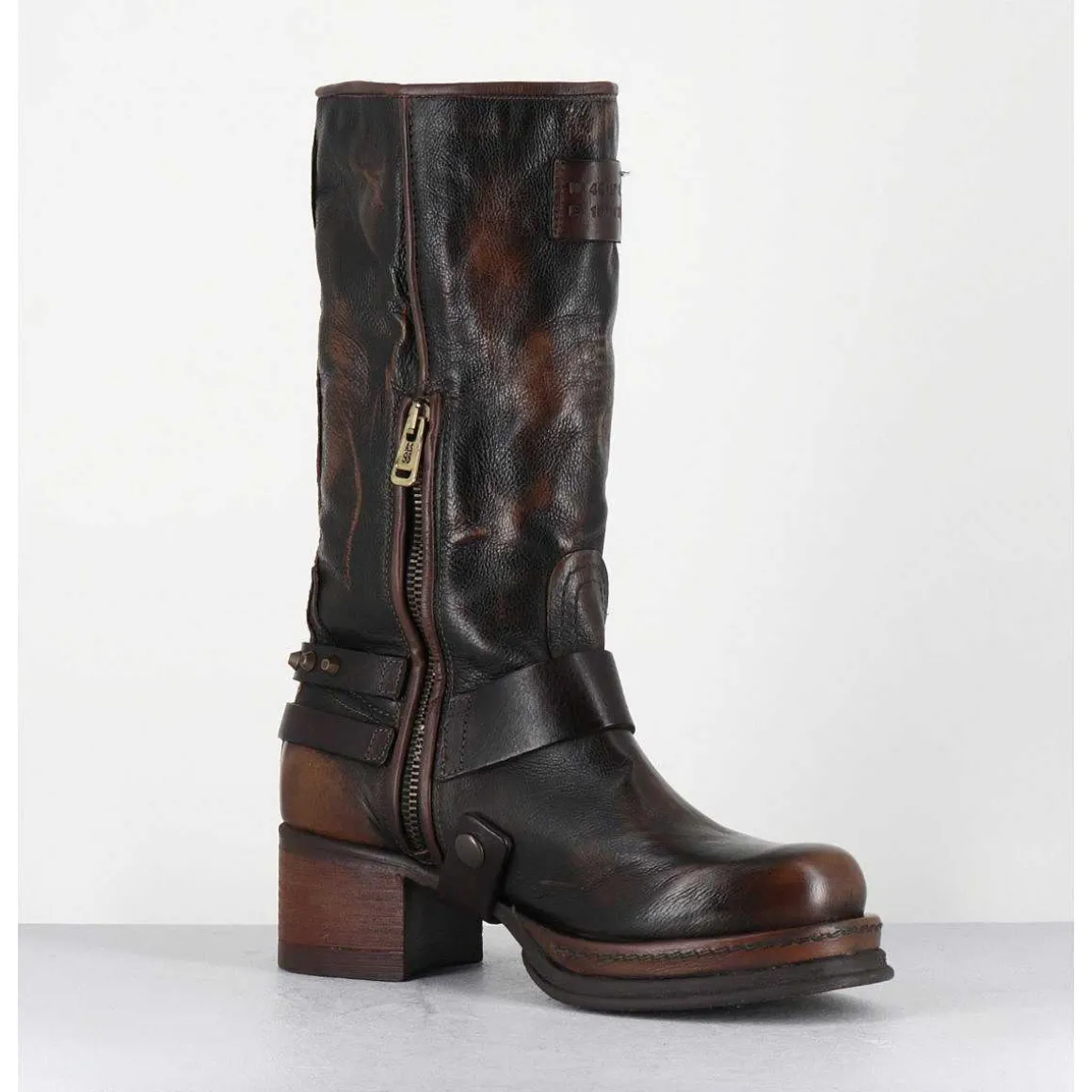Bikers A Ceinturon En Cuir Vieilli Marron - Velvet Tiger