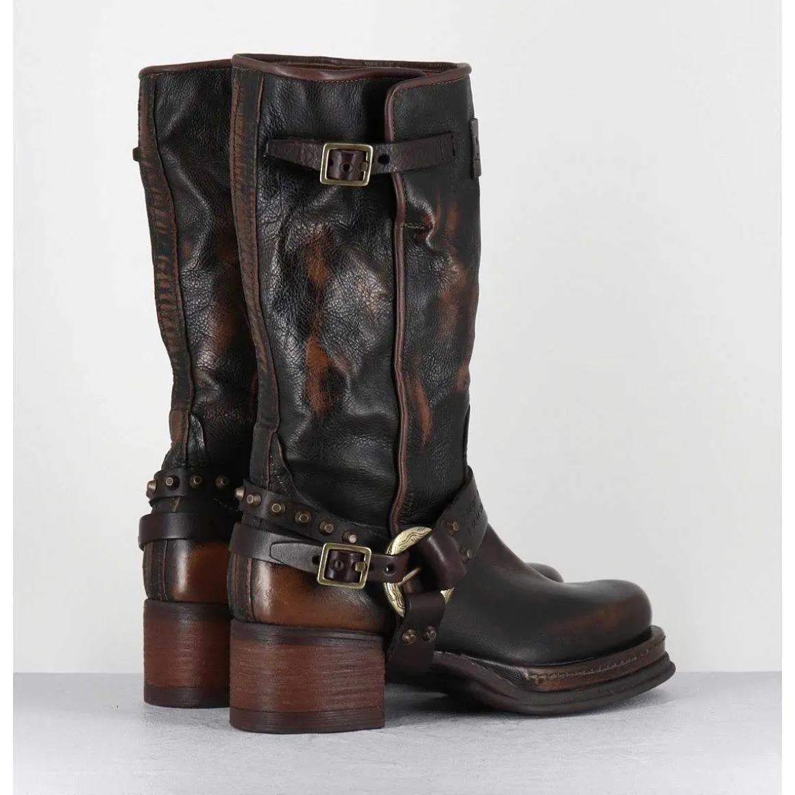 Bikers A Ceinturon En Cuir Vieilli Marron - Velvet Tiger