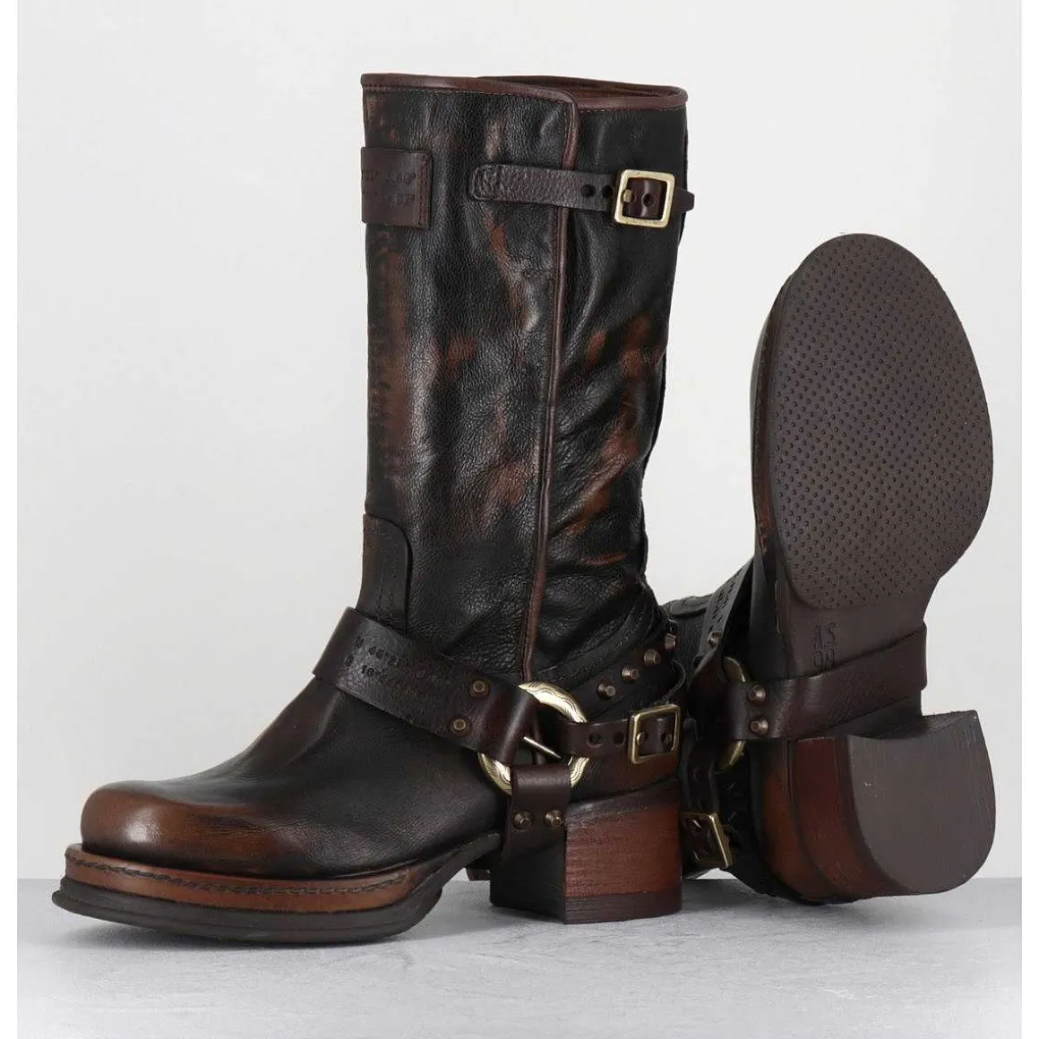 Bikers A Ceinturon En Cuir Vieilli Marron - Velvet Tiger