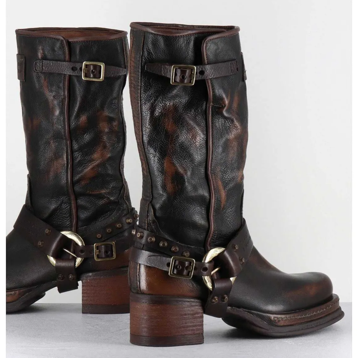 Bikers A Ceinturon En Cuir Vieilli Marron - Velvet Tiger