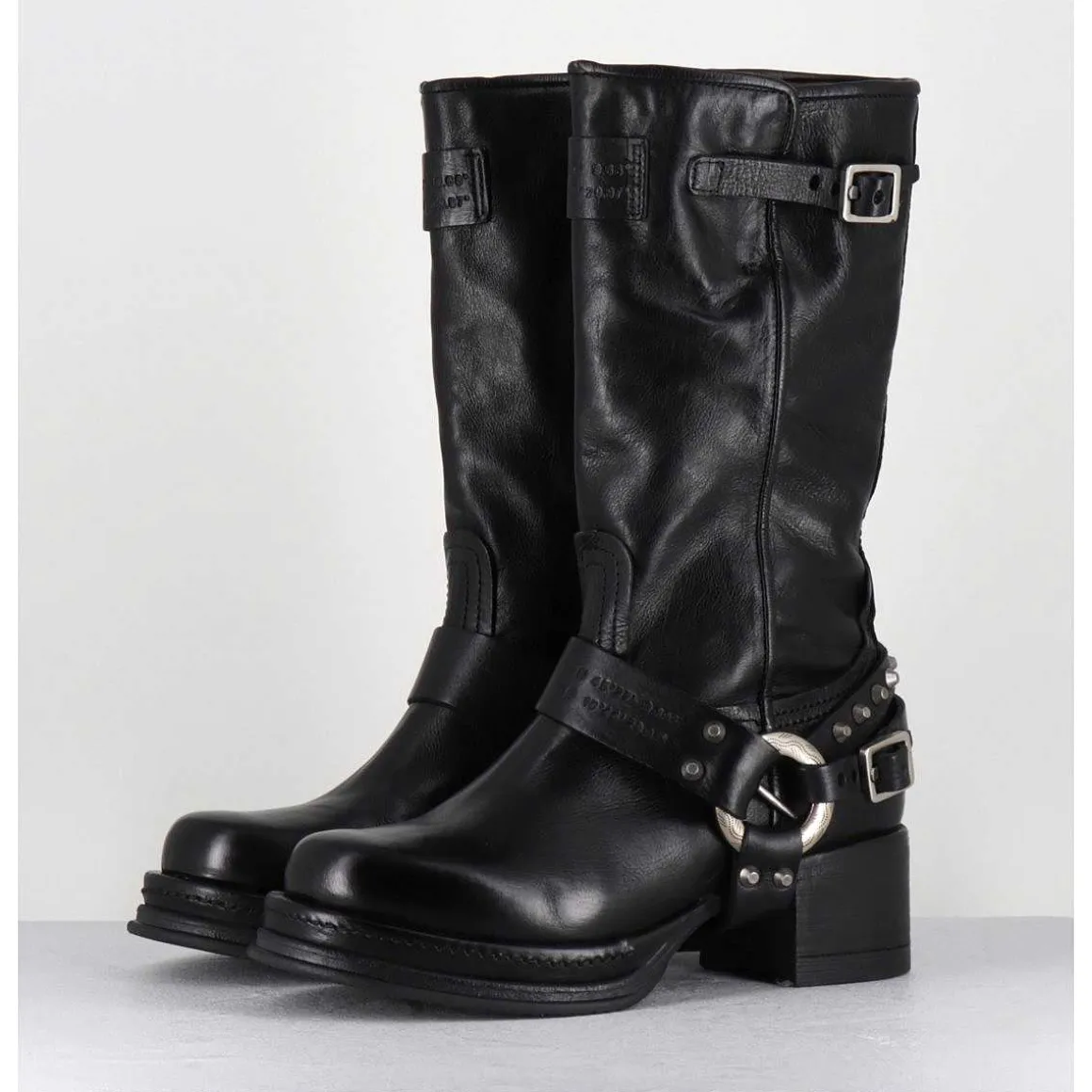 Bikers A Ceinturon En Cuir Noir - Velvet Nero