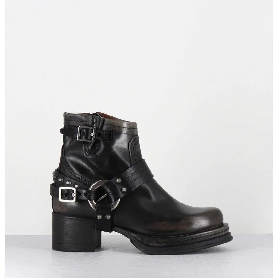 Bikers Courtes A Ceinturon En Cuir Vieilli Anthracite - Gound Nero