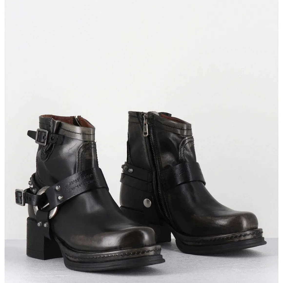 Bikers Courtes A Ceinturon En Cuir Vieilli Anthracite - Gound Nero