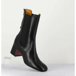 Boots A Elastiques En Cuir Souple Noir - P900 Nero