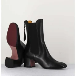 Boots A Elastiques En Cuir Souple Noir - P900 Nero