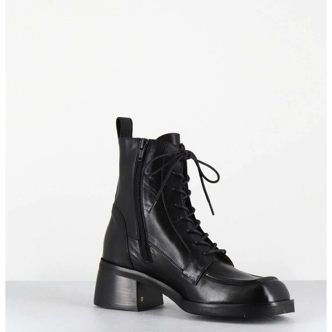 Boots A Lacets En Cuir Souple Noir - W232693 Guanto Nero