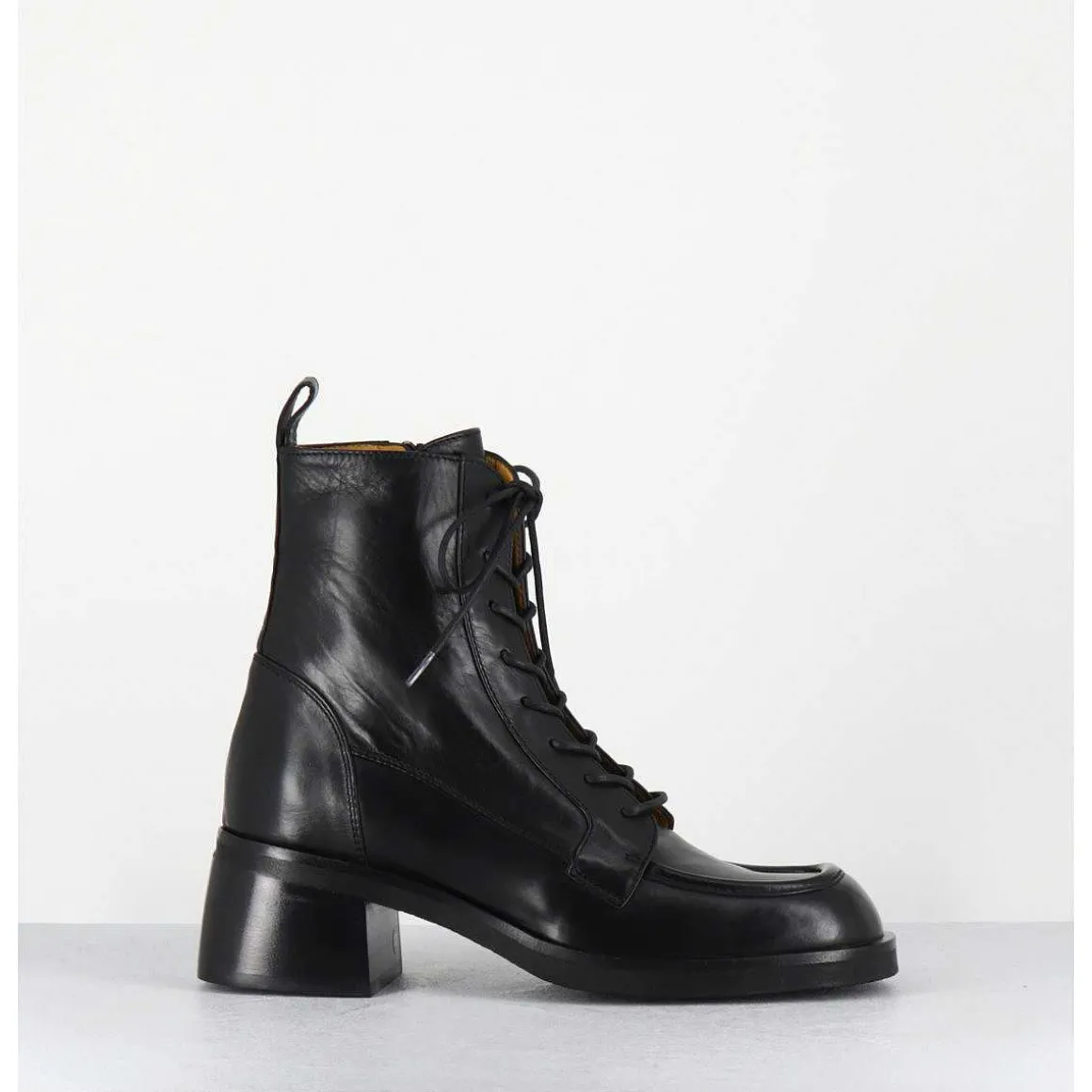 Boots A Lacets En Cuir Souple Noir - W232693 Guanto Nero