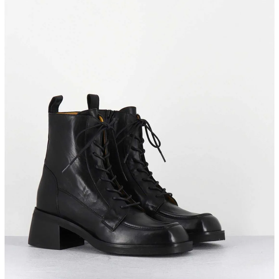 Boots A Lacets En Cuir Souple Noir - W232693 Guanto Nero