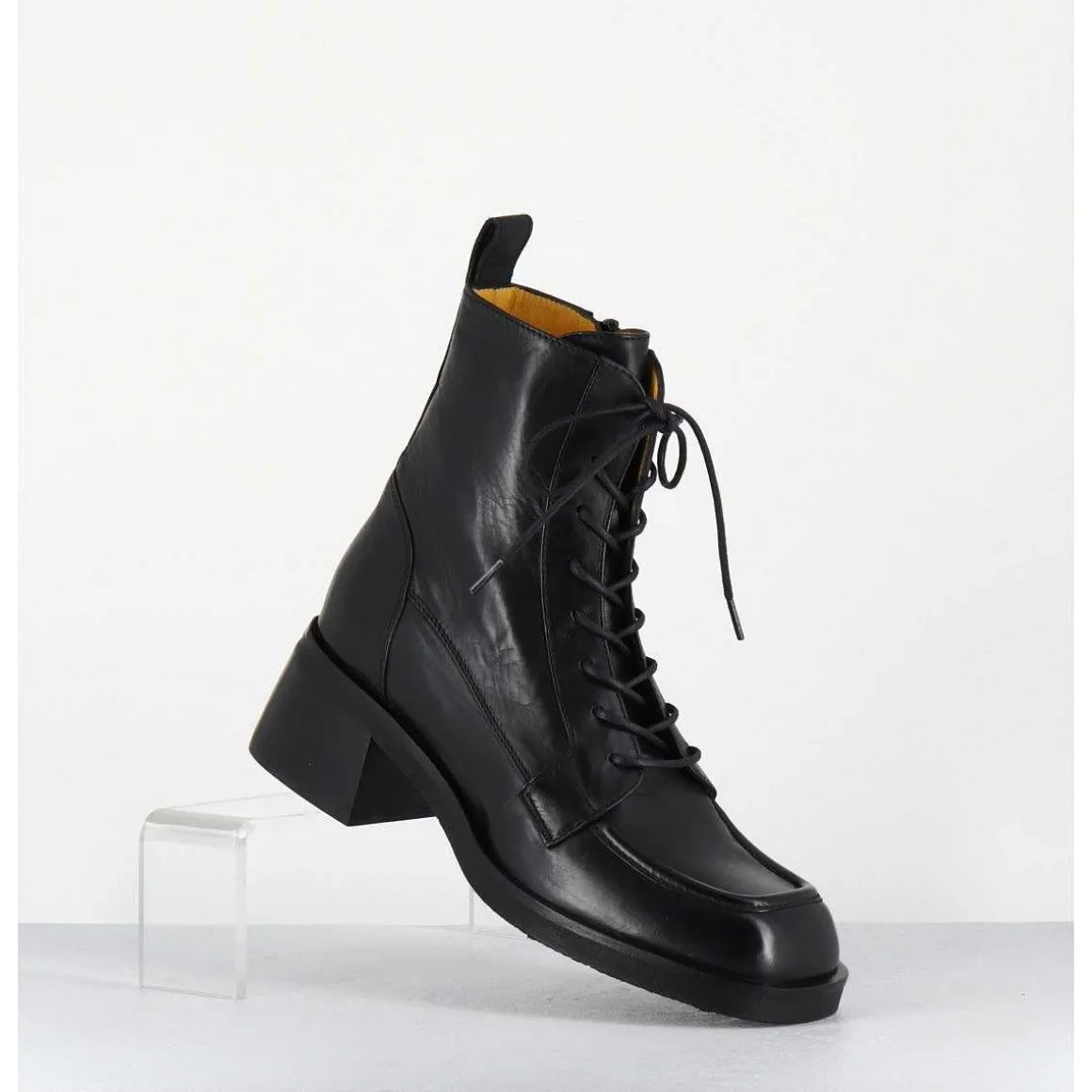 Boots A Lacets En Cuir Souple Noir - W232693 Guanto Nero