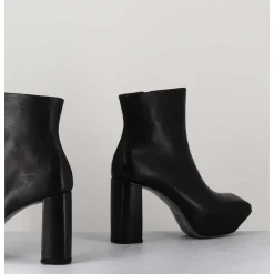 Boots A Plateforme Asymetrique En Cuir Noir - M22I99432 Nero