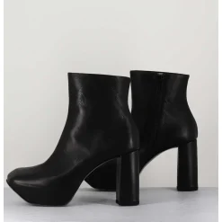 Boots A Plateforme Asymetrique En Cuir Noir - M22I99432 Nero