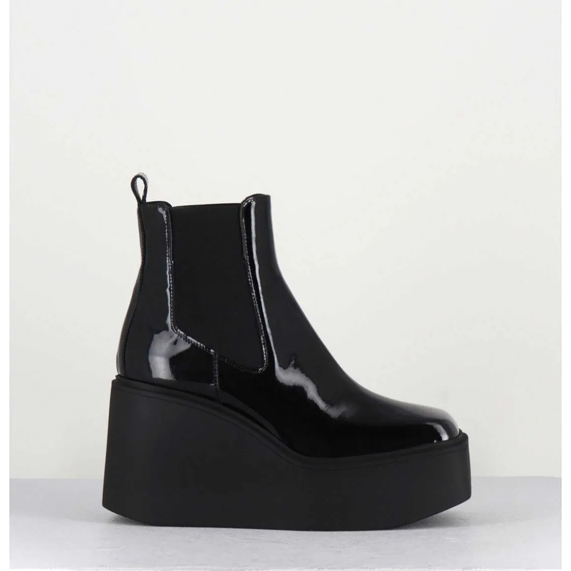 Boots A Plateforme Bout Carre En Cuir Vernis Noir - Lea Nero