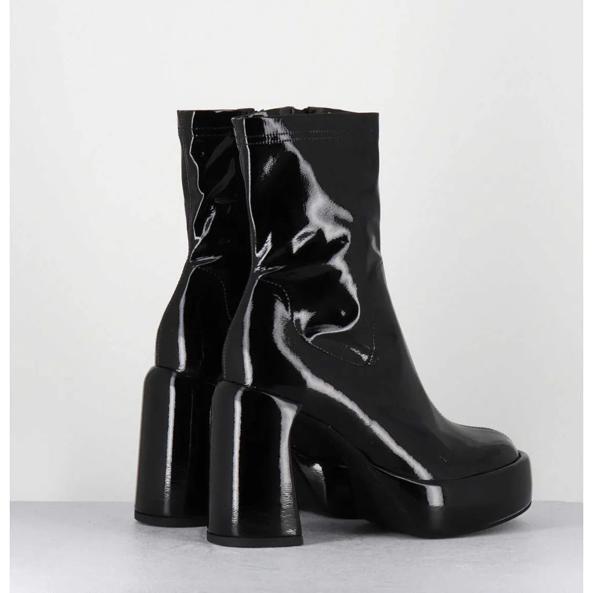 Boots A Plateforme Stretch Vernis Noir - E3527 Rain Nero