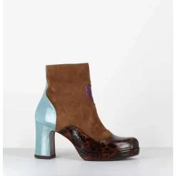 Boots A Talon En Daim Camel & Coeur Violet - Danlov Fiat Castano