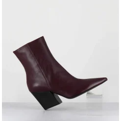 Boots Bout Pointu En Cuir Prune Talon Biseaute - Swan Nappa Mogano