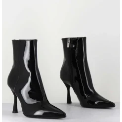 Boots Bout Pointu En Cuir Vernis Noir - Dea Shiny