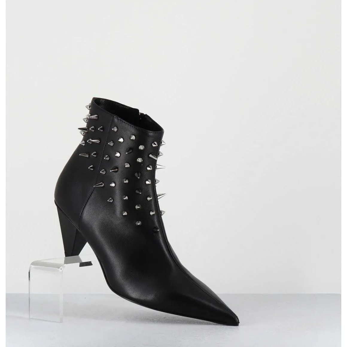Boots Bout Pointu En Cuir Noir A Clous - Knife Studs Nero