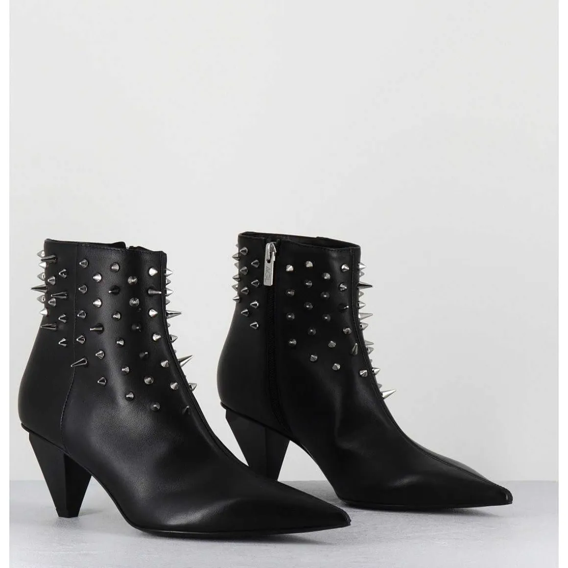 Boots Bout Pointu En Cuir Noir A Clous - Knife Studs Nero