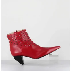 Boots Bout Pointu En Cuir Rouge A Clous - Knife Studs Cerise