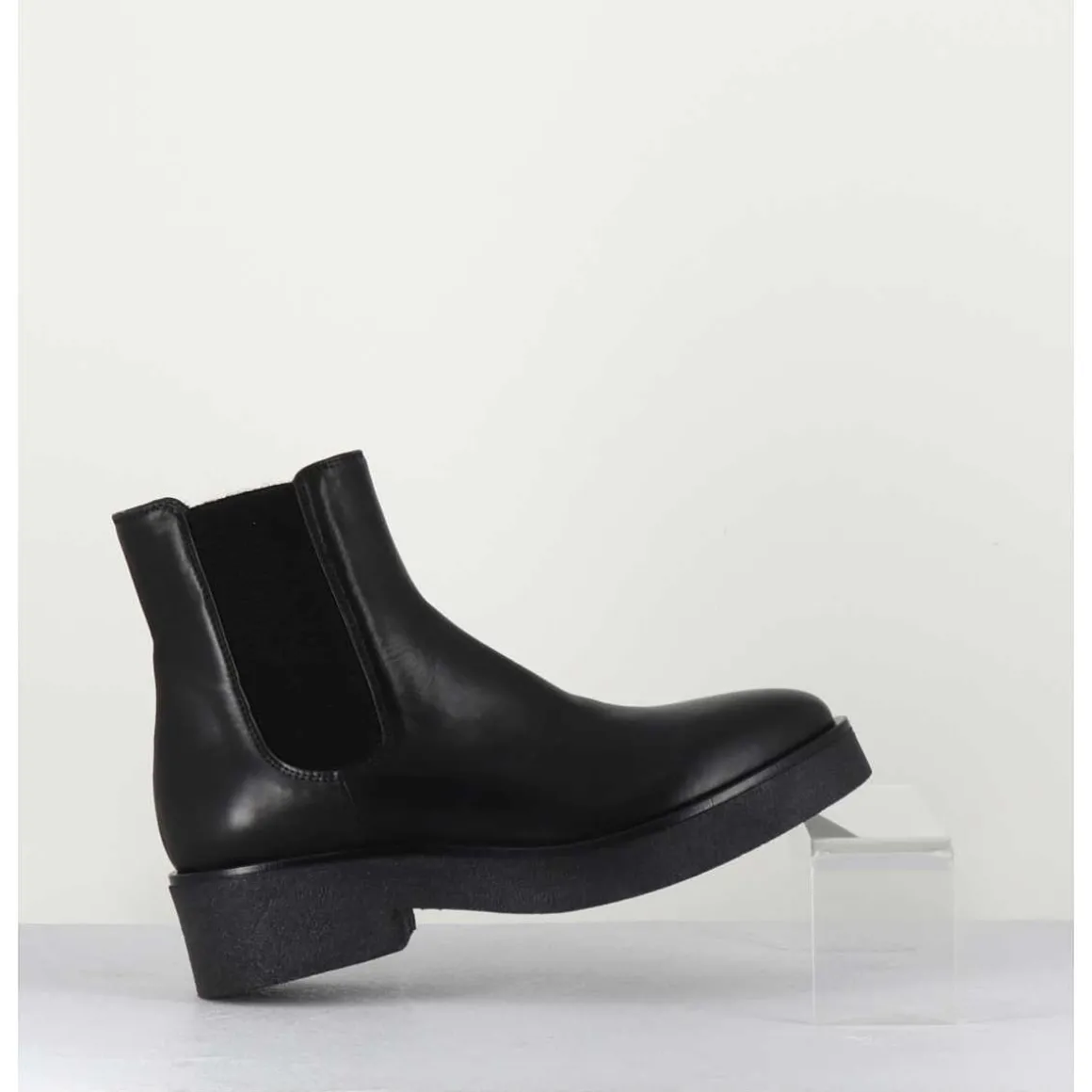 Boots Chelsea En Cuir Naplak Noir - Perla Nero