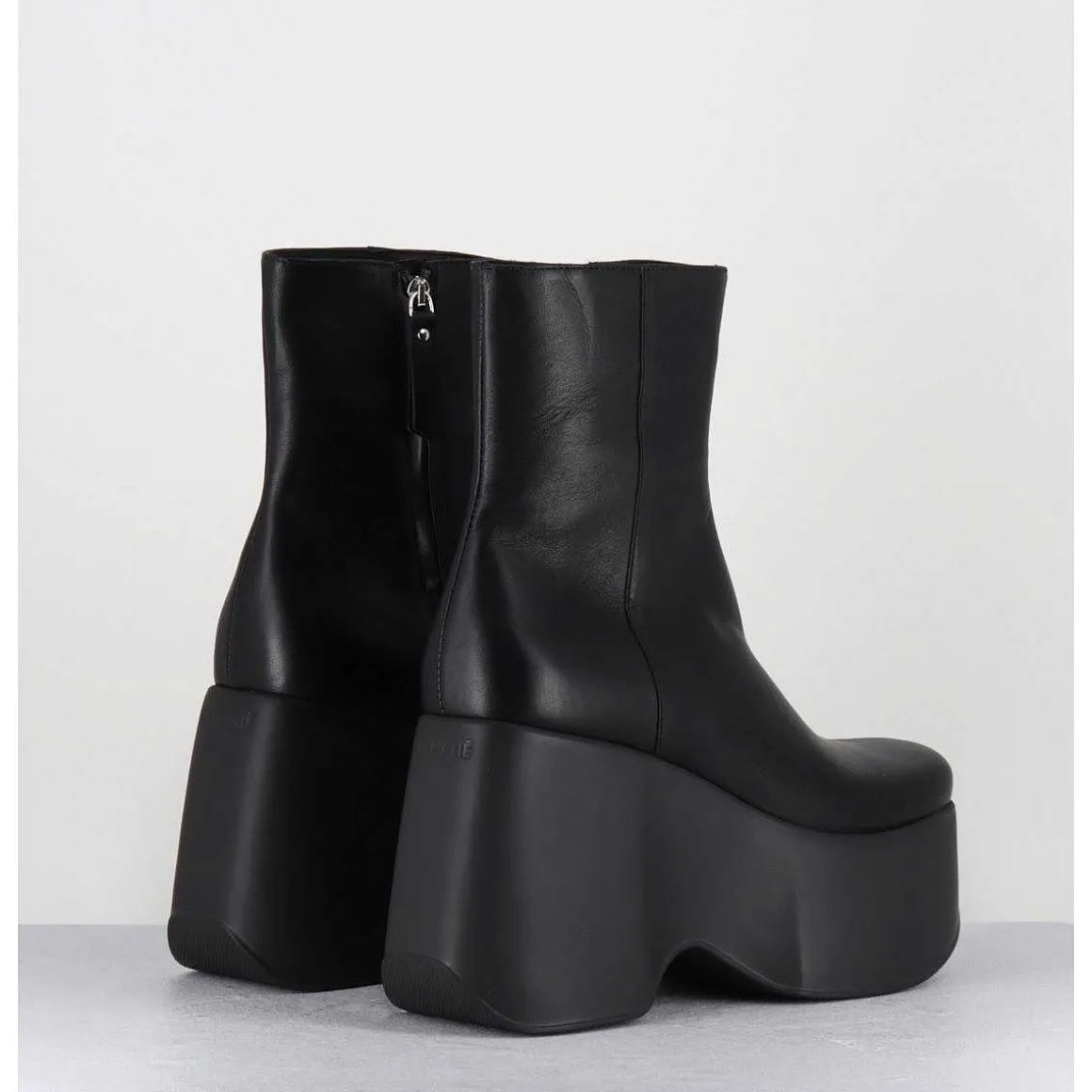 Boots Compensees Legeres En Cuir Noir - 1D7564D Island Black