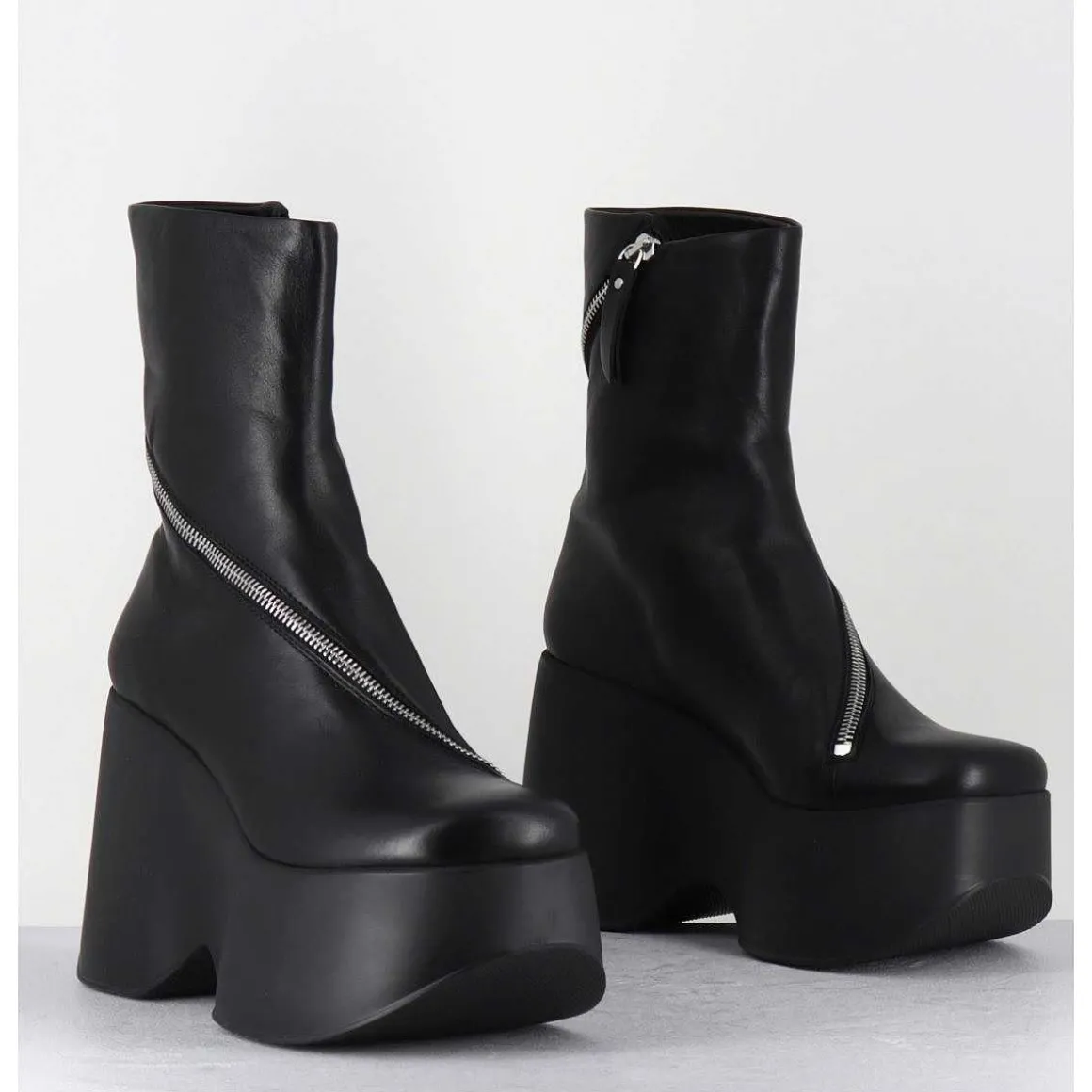 Boots Compenses En Cuir Noir Zip Asymetrique - 1D7562 Island Black