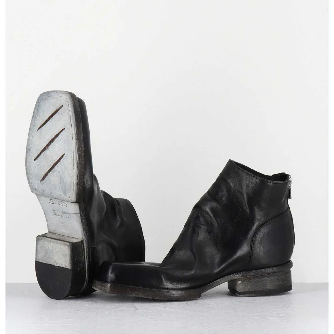 Boots Courtes En Cuir Lave Noir - 51617 Horse Washed
