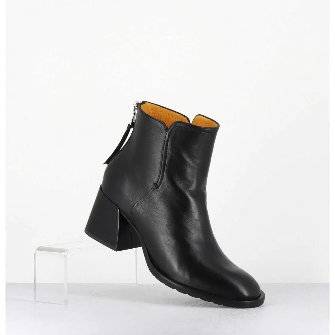 Boots Courtes En Cuir Souple Noir - W230427 Seta Nero