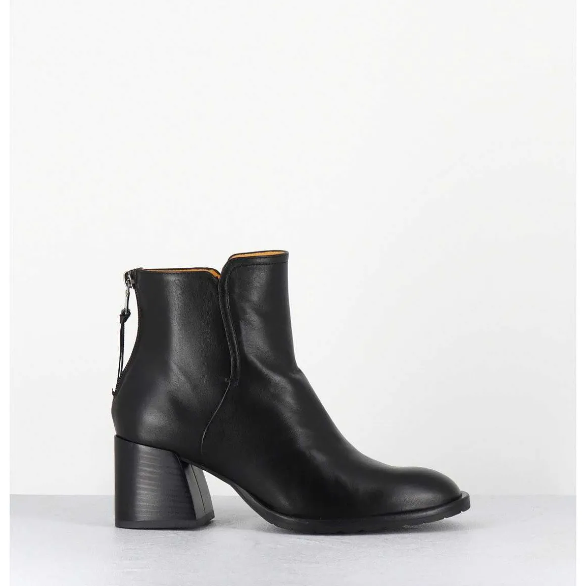 Boots Courtes En Cuir Souple Noir - W230427 Seta Nero