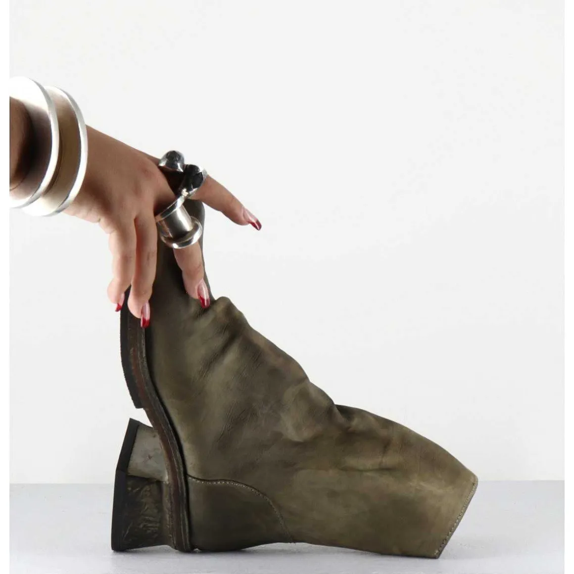 Boots Cuir Gras Kaki Hand Washed - 51759 Peluche Crust