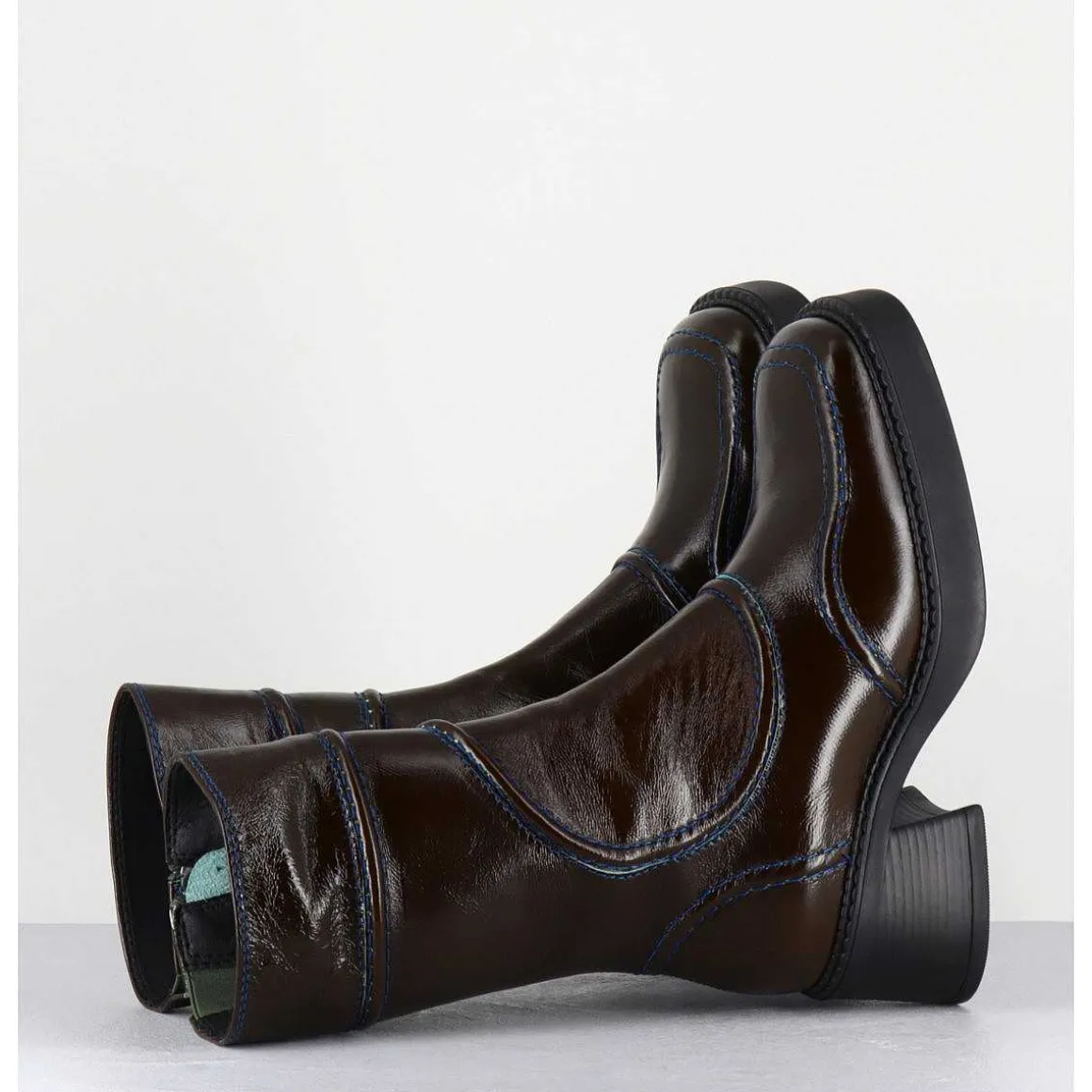 Boots Cuir Kaki Surpiqures Bleues 90'S - Malene Kaki Boots