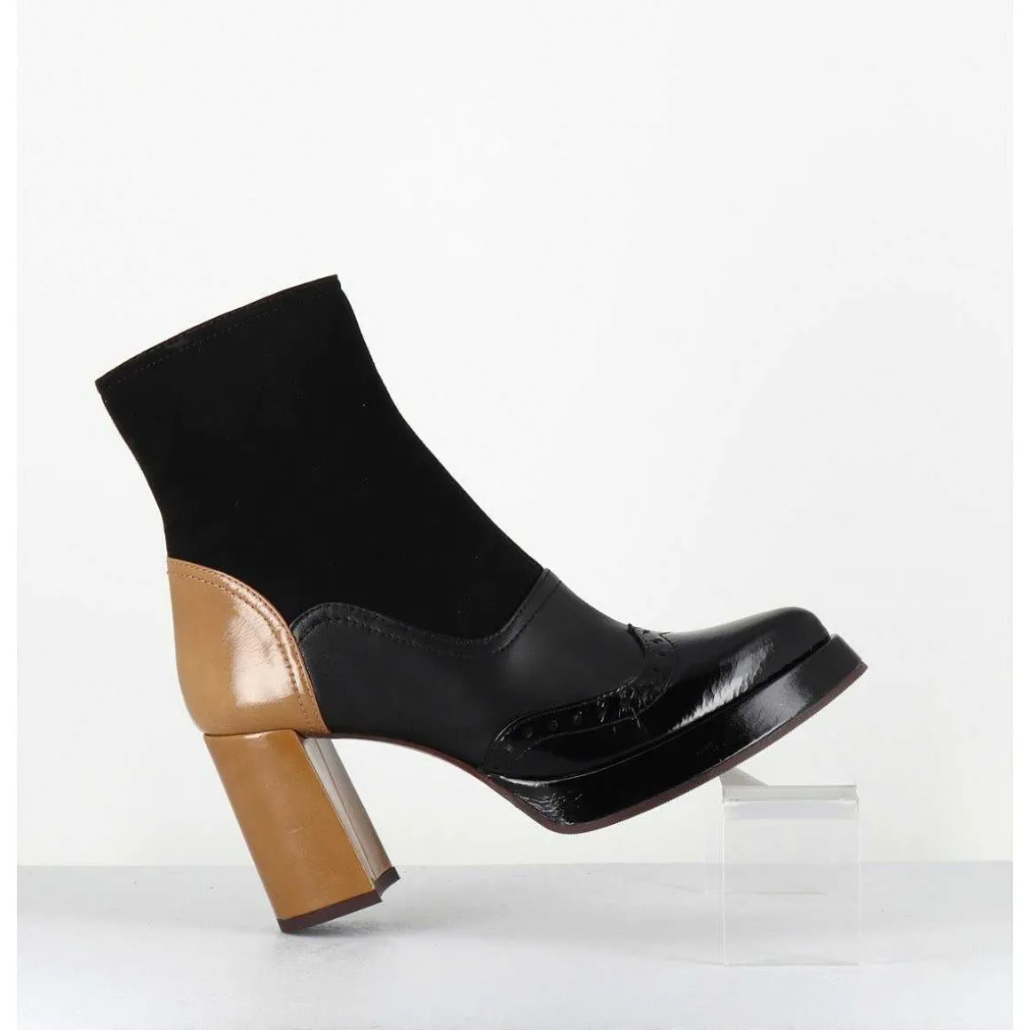 Boots Cuir Noir & Talon Beige Bout Pointu Fleuri - Fayu Maserati Negro