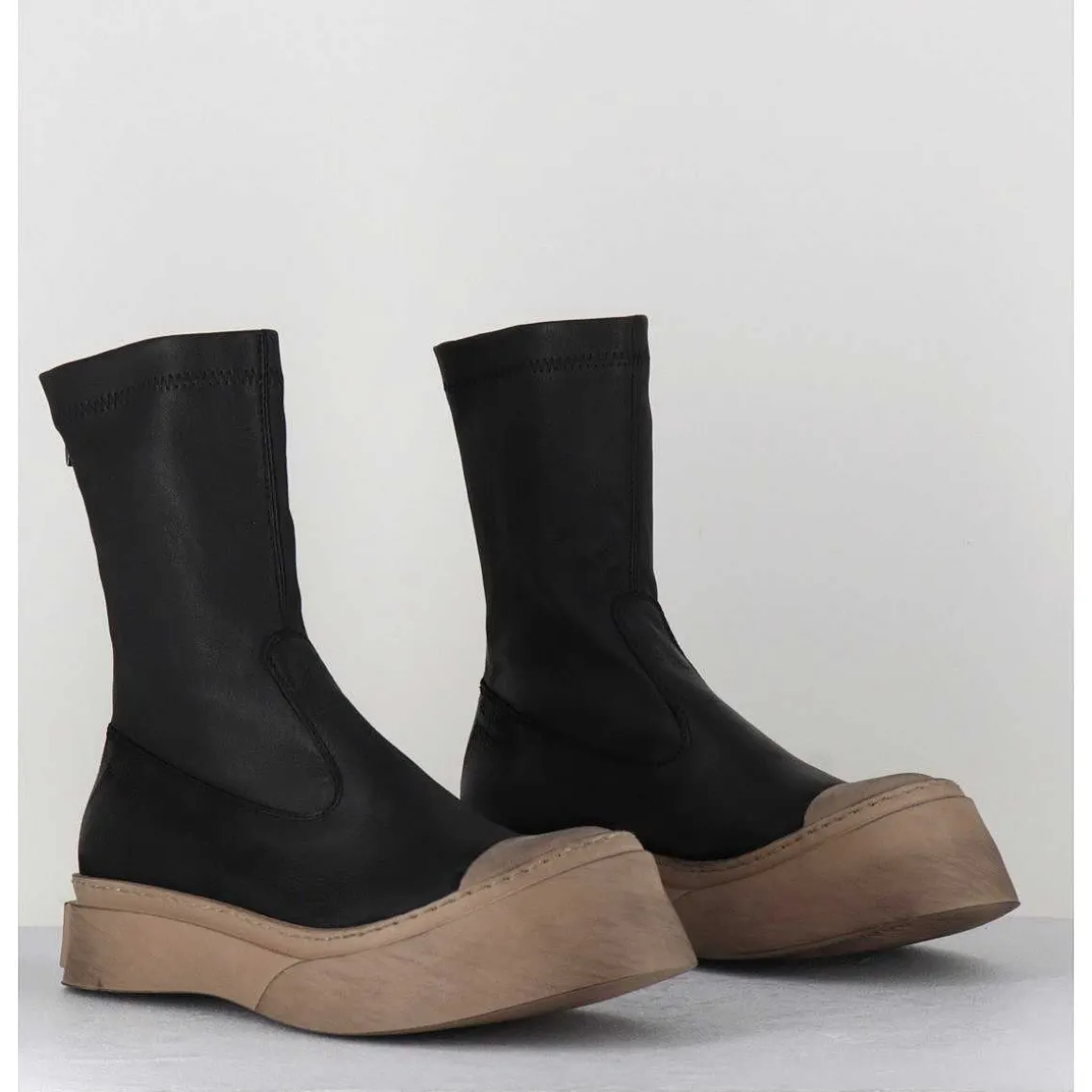 Boots Cuir Stretch Noir & Semelle Beige Exageree- 2742 Nero