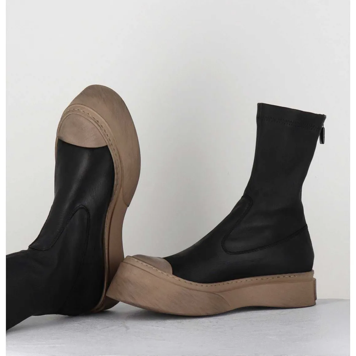Boots Cuir Stretch Noir & Semelle Beige Exageree- 2742 Nero