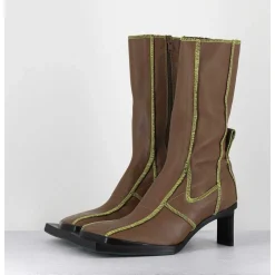 Boots En Cuir Marron Coutures Graphiques Vertes - Eimi Green Boots