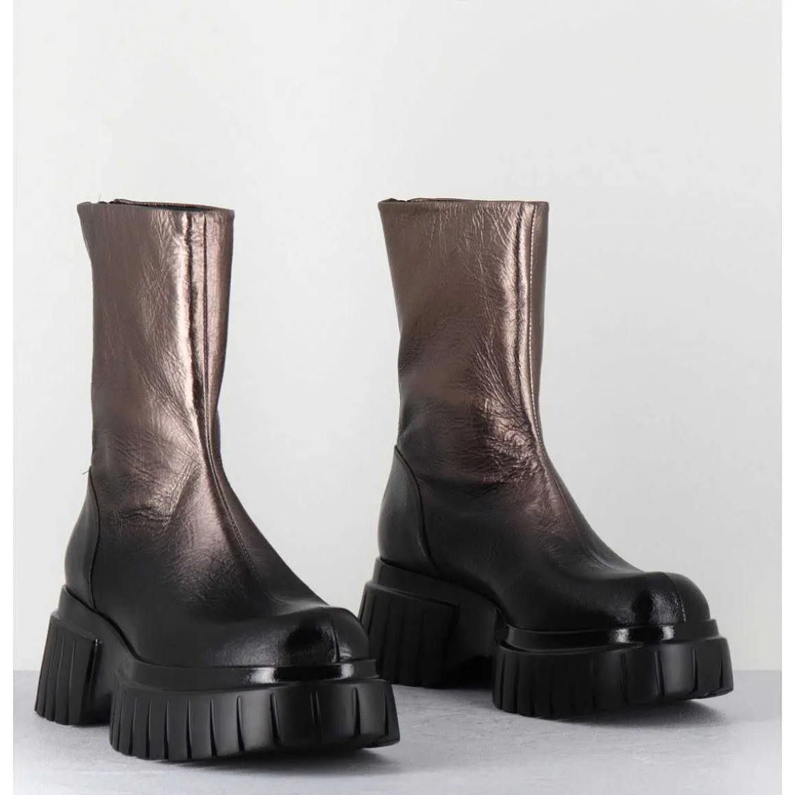 Boots En Cuir Metallise Bronze Semelle Epaisse - Melia1 Pegasus Bronzo