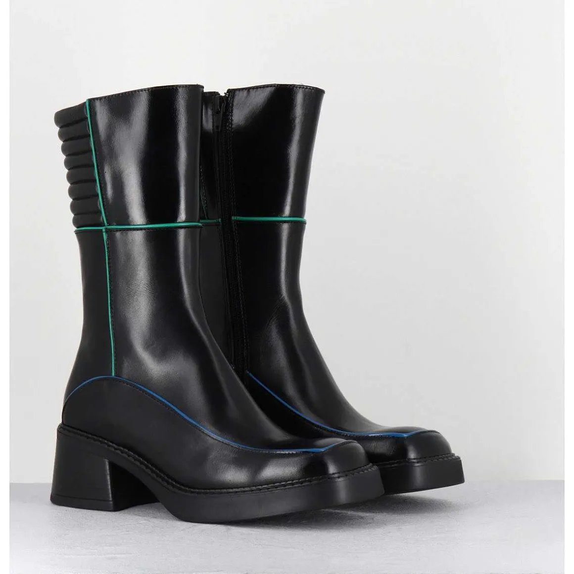 Boots En Cuir Noir & Surpiqures Vert + Bleu - Kerri Black Boots