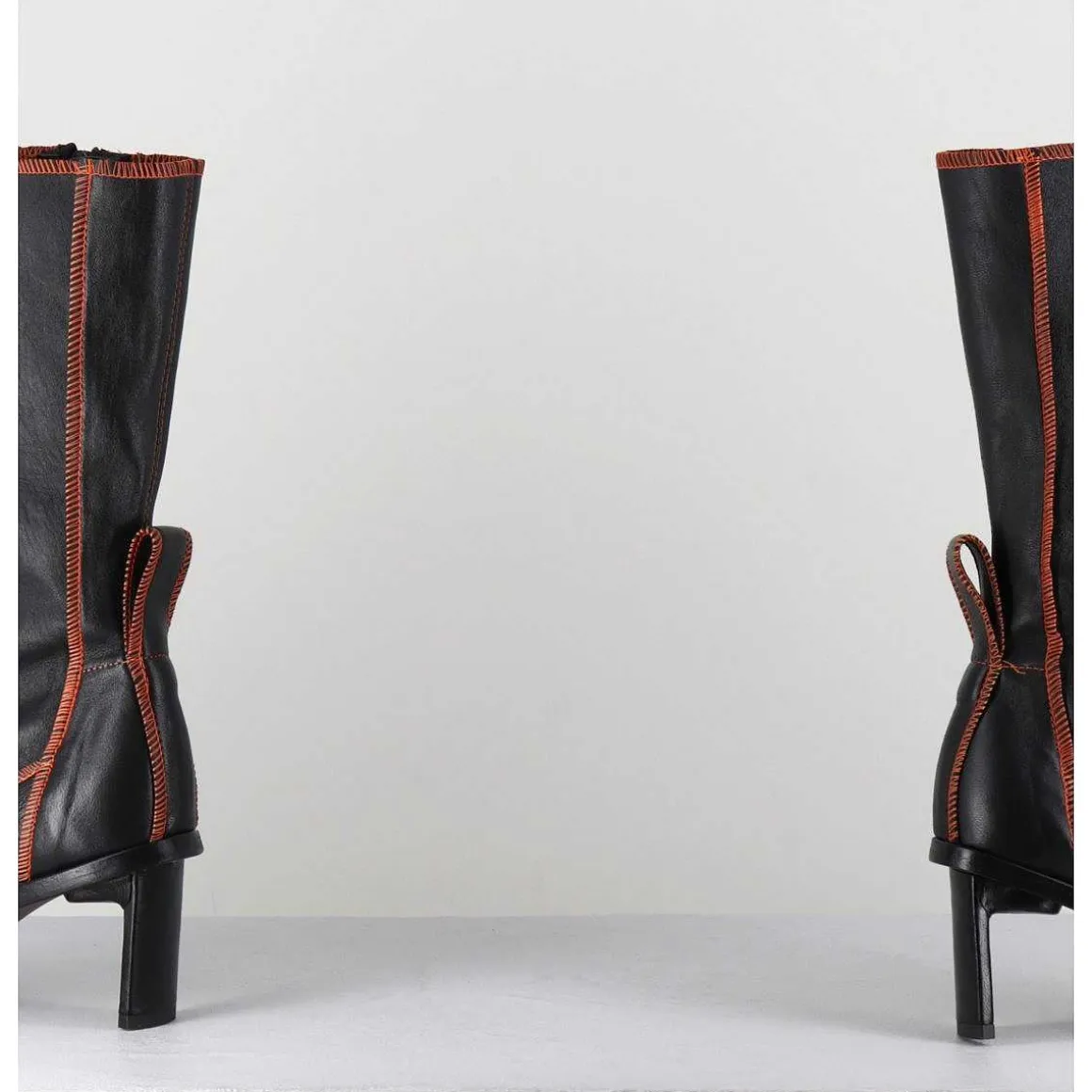 Boots En Cuir Noir Coutures Graphiques Oranges - Eimi Black Boots