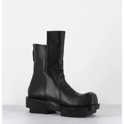 Boots En Cuir Noir Legeres Semelle Destructuree - Gura Vitelo Nero