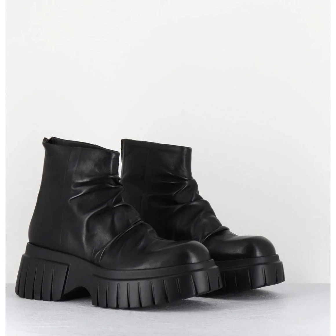 Boots En Cuir Noir Plisse Semelle Epaisse - Gant Glove Nero