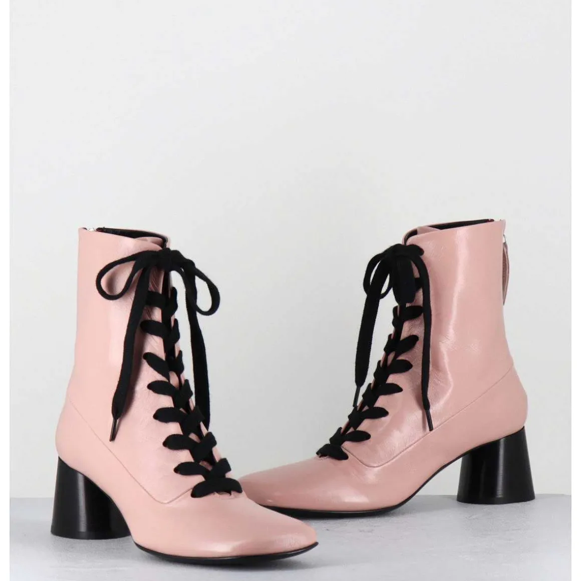 Boots En Cuir Rose Poudre A Lacets Noir Talon Geometrique - Dani14 Glaze Rosa