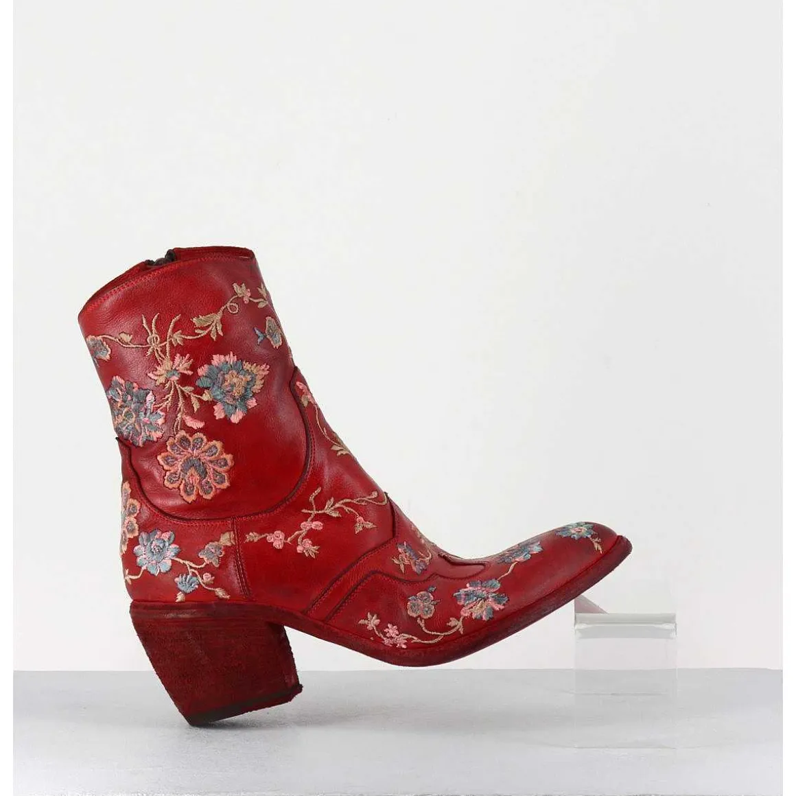 Boots En Cuir Rouge Broderies Fleurs - 3207 Ignis Rosso